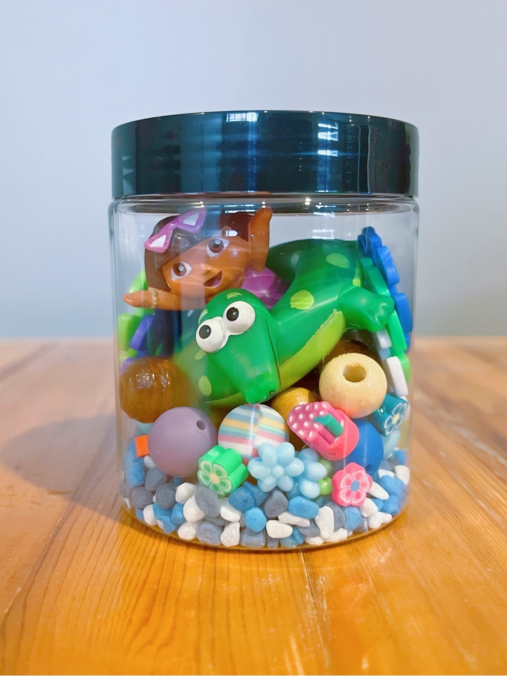 Dora the Explorer Summer Pool Fiesta Mini Sensory Kit - Kids Toys